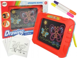 Magische verlichte bord met sjablonen en stiften