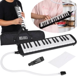Melodica 32 toetsen met etui en twee mondstukken