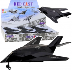 Zwarte militaire straaljager met licht- en geluidseffecten 1:400