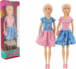 Pop Lynna met lang haar