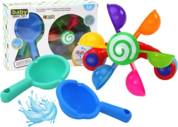 Draaispeeltje voor in bad met kleurrijke kommetjes en twee lepels