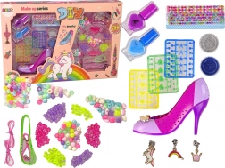 Kleurrijke set voor nagels en sieraden