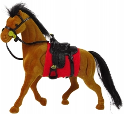 Fluwelen figuur van een bruim paard met rood zadeldekje