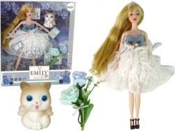 pop EMILY met katje en bloemen