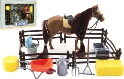 Borstelbare plastic paard met accessoires en omheining