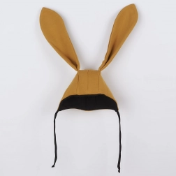 Babymutsje van katoen met oortjes NEW BABY Favorite bruin