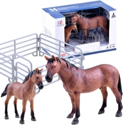 Set paarden- en veulenfiguren met omheining – Bruin – omheining met poort