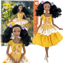 Woopie Royal pop Emi 32 cm in modieuze outfit met prachtige zwarte haren