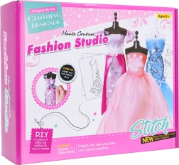 Creatieve set kleine ontwerpster – kleurrijke stoffen en accessoires