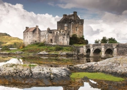 Ravensburger puzzel Eilean Donan Castle – Verenigd Koninkrijk, 1000 stukjes