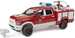 Brandweerwagen Bruder RAM 2500 met waterkanon, licht en geluid
