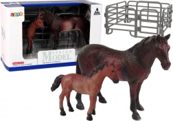 Set van 2 Paardenfiguren met Omheining en Veulen