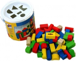 Houten blokken voor peuters in een emmer met vormensorteerder