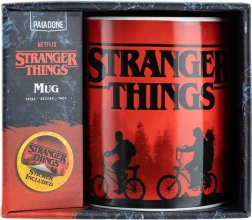 Stranger Things XL mok met sticker 500 ml