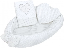 Luxe baby­nestje met kussentje en dekentje New Baby Minky Hartje wit