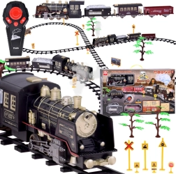 Grote retro trein met locomotief op afstandsbediening met licht en stoom