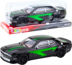 Sportauto met aandrijving zwart met groene lijnen