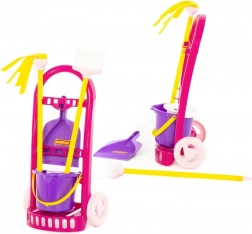 Kinder schoonmaakkar Palau met emmer, handveger en mop