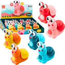 Leuke slak met aandrijving voor de kleintjes