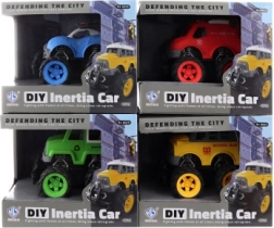 Schroefauto met grote wielen op vliegwiel