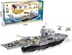 Militaire vliegdekschip met jagers