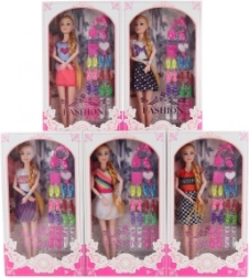 Geknikte pop met accessoires