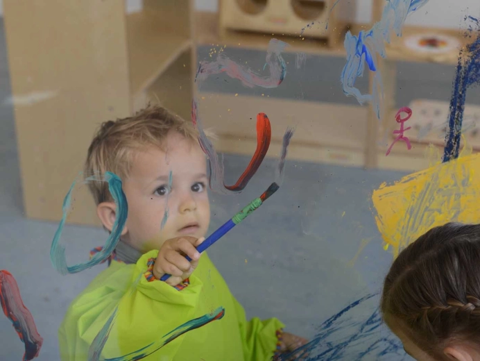 Dubbelzijdig acrylraam voor samen creatief bezig zijn