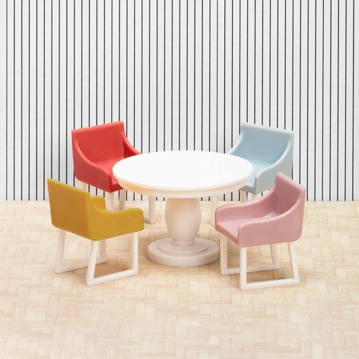 4 stoelen met armleuningen in verschillende kleuren