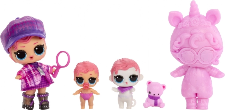 Modieuze pop, baby’s en huisdiertje