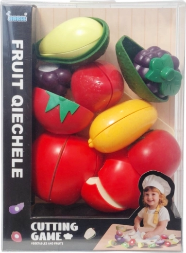Kinder set fruit en groenten om te snijden