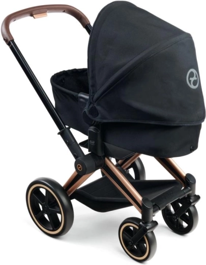 Realistisch design naar CYBEX PRIAM
