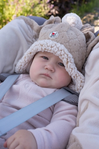 Perfect voor de kinderwagen – beschermt ook de oortjes