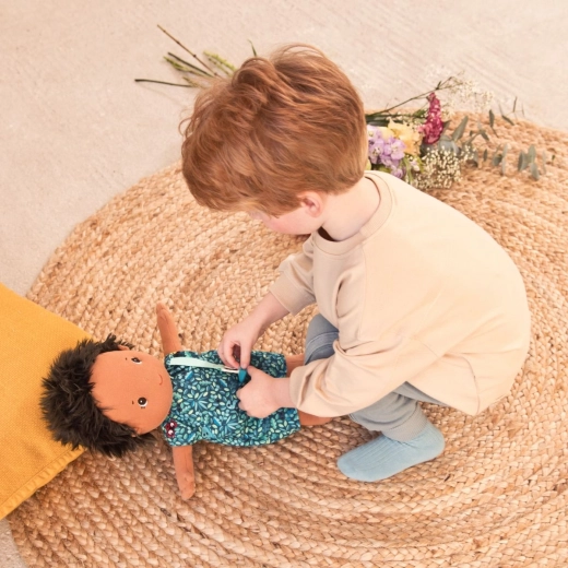 Spelen met de verzorging van een baby