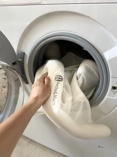 Ademende mesh-zijwanden en wasbare hoes