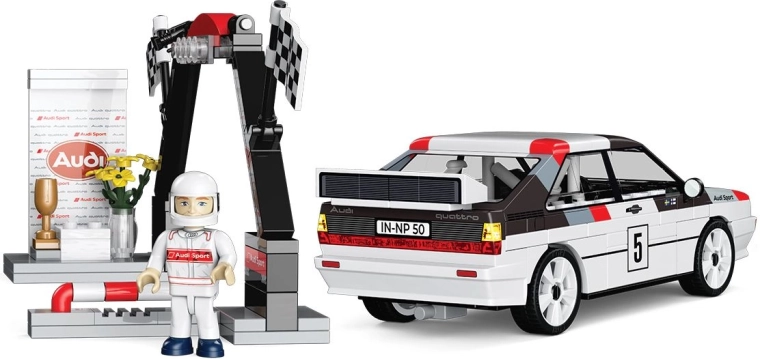 Diorama met finishboog en winnaarsceremonie