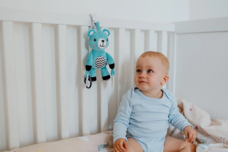 Zachte beer met een milde rammelaar