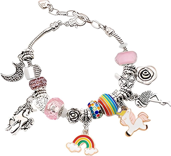 Charm-armbanden met speelse motieven