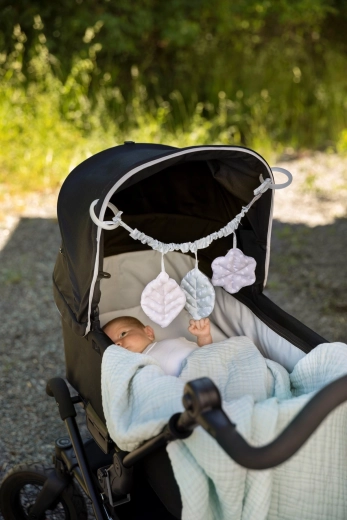 Praktisch formaat voor kinderwagen en ledikant