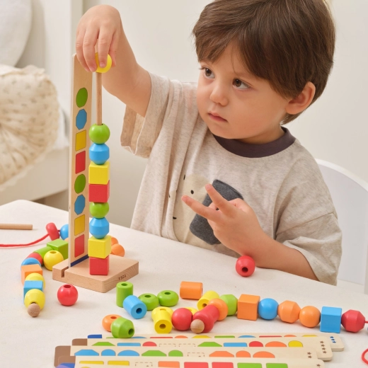 5 kleuren en 5 vormen voor sorteren en logica