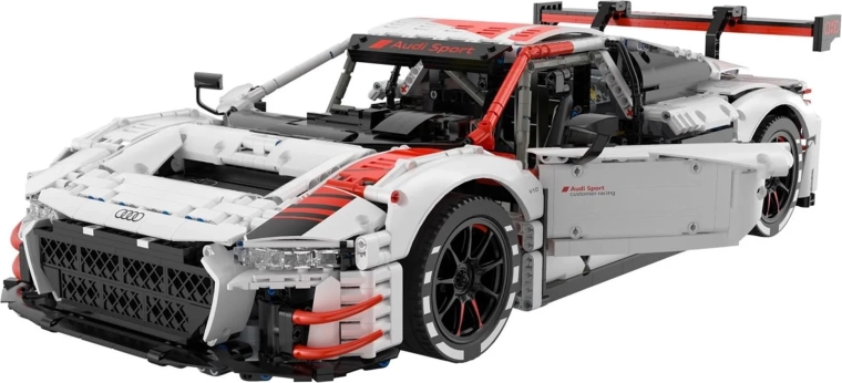 Gedetailleerd racemodel op schaal 1:8