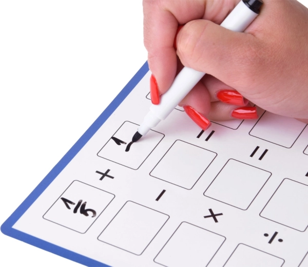 Tabel en stift voor eigen voorbeelden