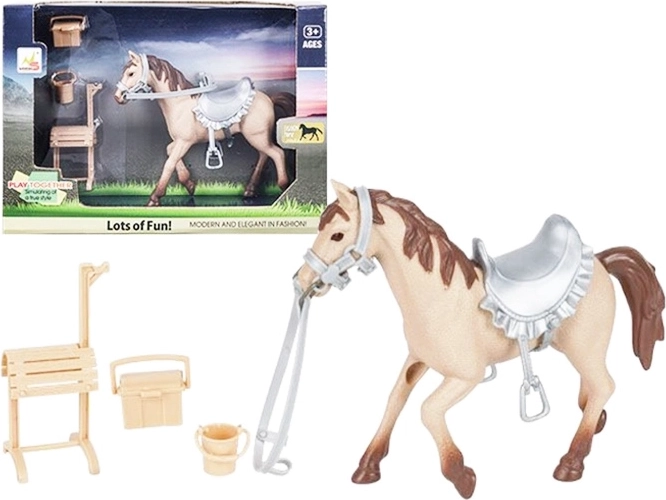 Paardje in de stal met accessoires voor meisjes