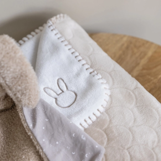 Dubbelzijdig design – twee varianten in één deken