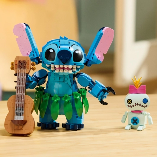 Verstelbare Stitch als decoratie voor de kamer
