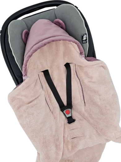 Blijft op zijn plaats als een voetenzak, glijdt niet af zoals een deken