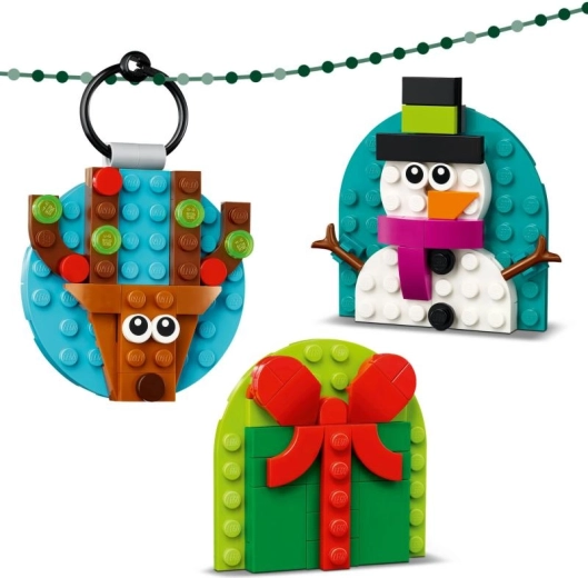 Ornamenten klaar om op te hangen