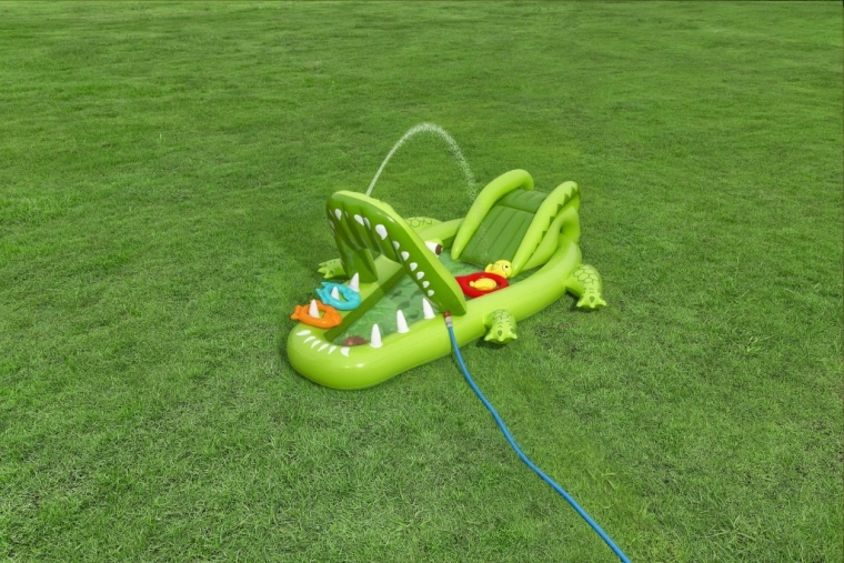 Ingebouwde watersproeier voor verfrissend plezier