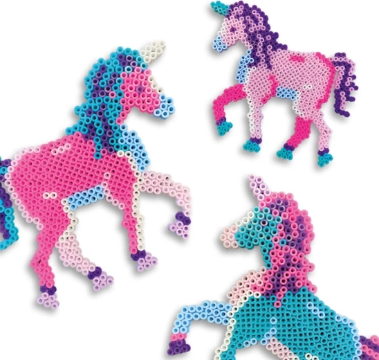Kleurrijke eenhoorns als kant-en-klare decoratie