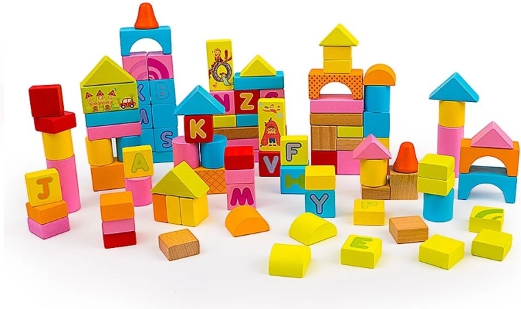 Kleurrijke motieven en letters voor spelenderwijs leren