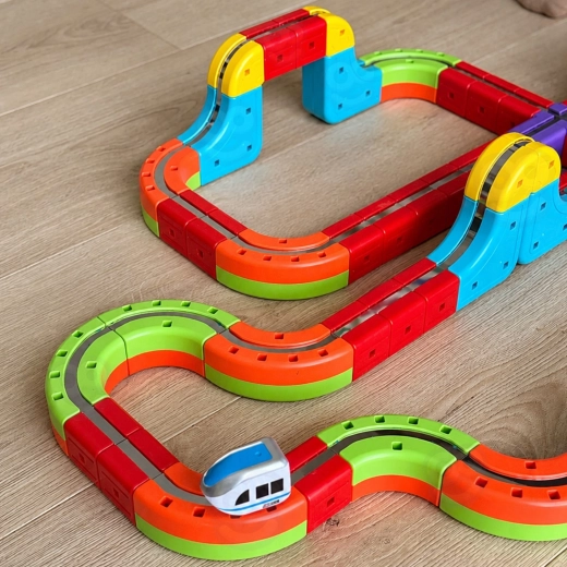 Oplaadbaar treintje met USB-kabel